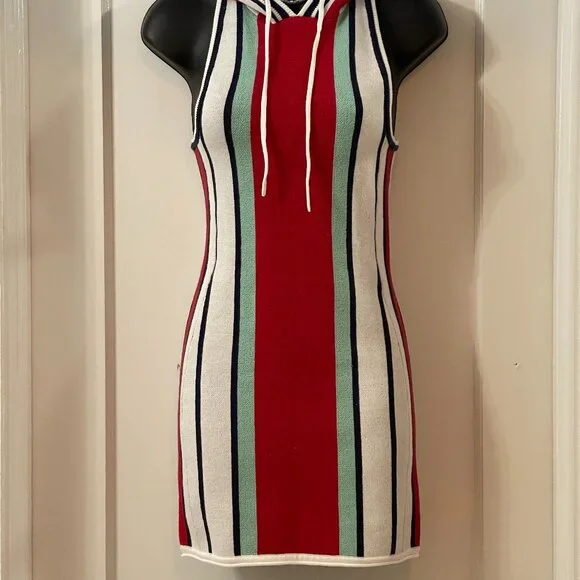 🎽 Anthropologie Sporty Bodycon Mini Dress – Retro Pop Vibes 🏁 - Picture 11 of 15